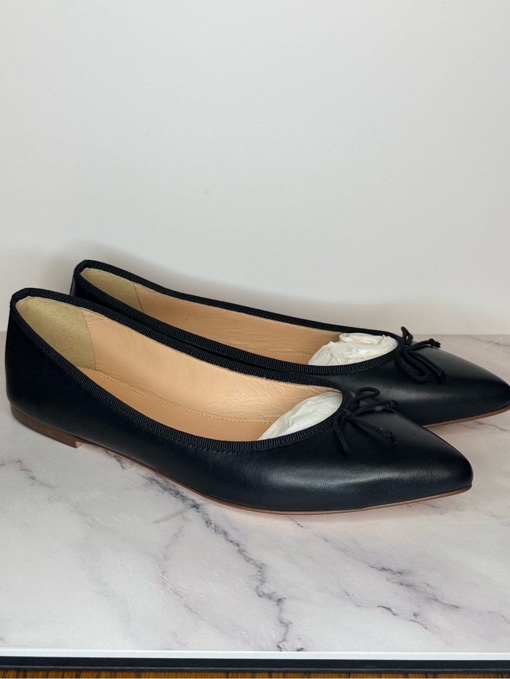 🥿 J.Crew Gemma Ballet Flats Black Leather Pointed Toe Size 7 - Picture 4 of 6